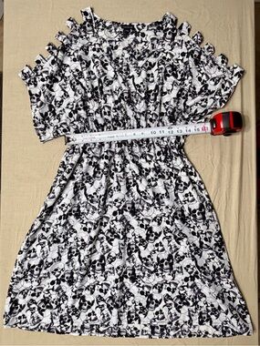 Torrid Black White Skull Cold Shoulder Knit Fit & Flare Dress Plus Size 0